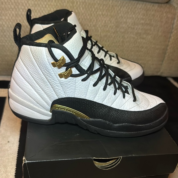 Air Jordan 12 retro GS - Picture 1 of 3